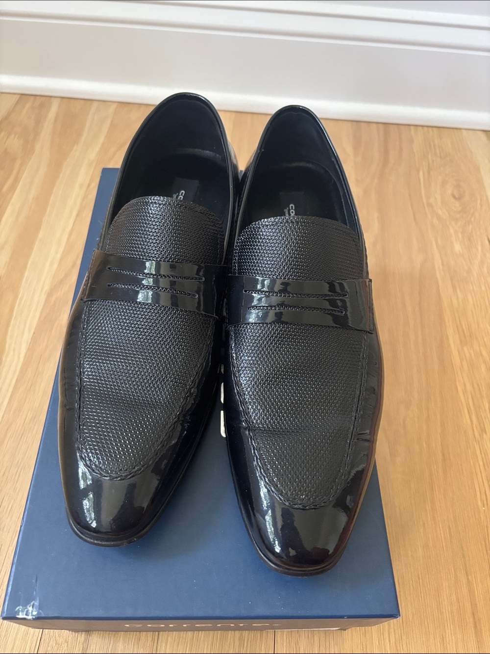 Corrente Black Men’s Textured Penny Loafers